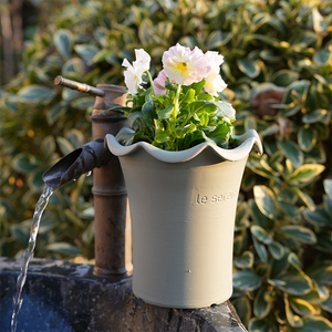 Le sevein Flowerpot