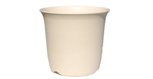 How To Water Plants in Grower Pots Correctly