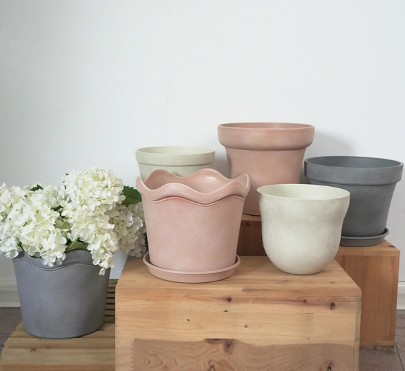 Plastic Flower Pots9.png